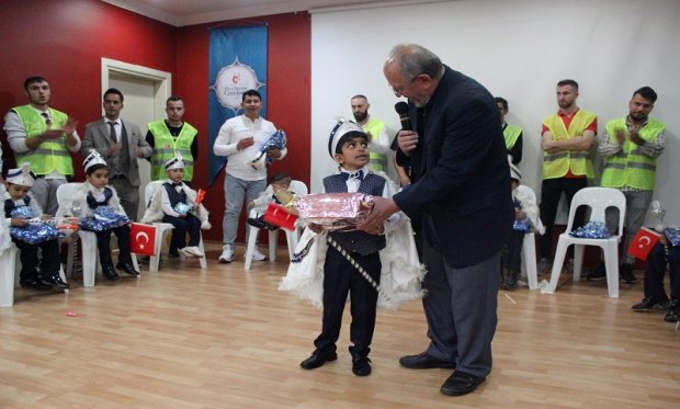 CEMİYETİMİZDE SÜNNET ŞÖLENİ YAPILDI